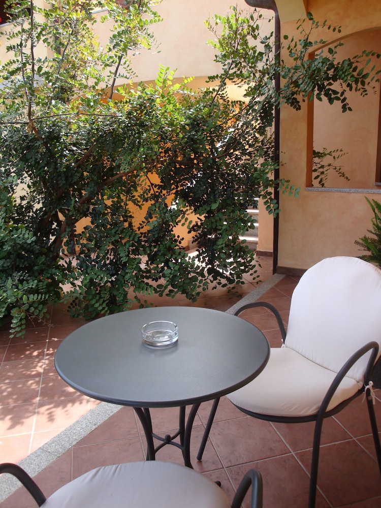 Hotel Relais Fenicottero Rosa 52/58