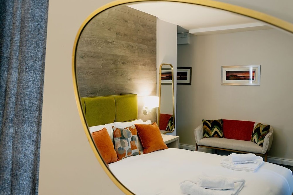 The Portland Hotel 12/50