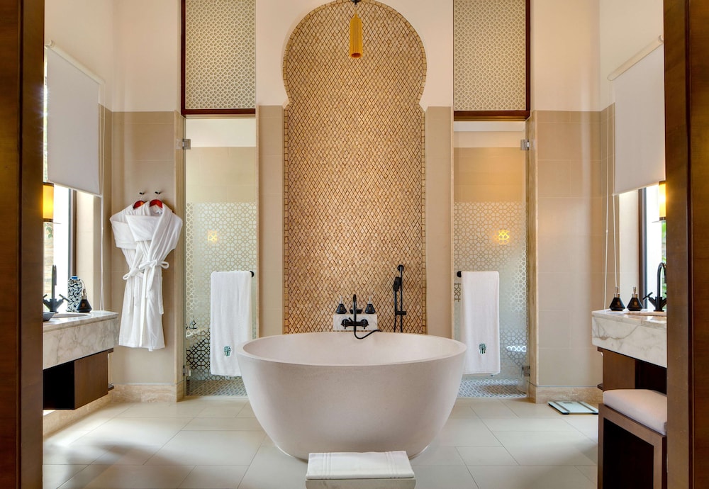 Banyan Tree Tamouda Bay 87/87