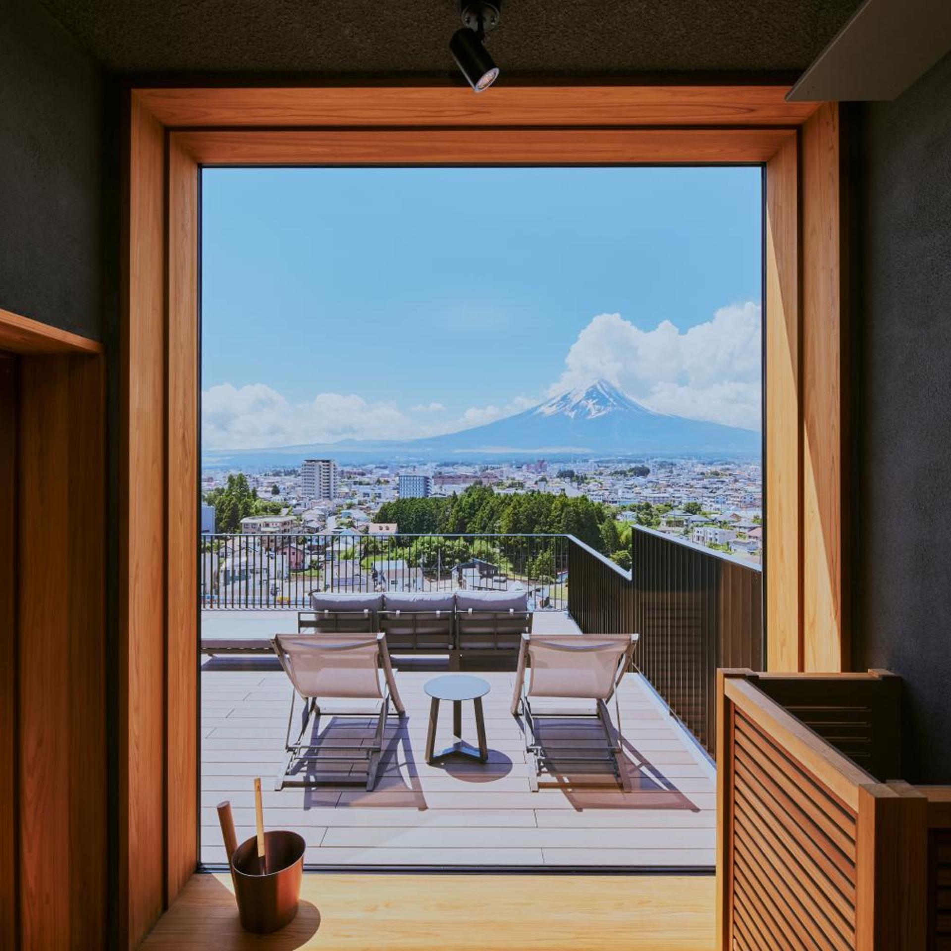 edit x seven FUJI GOTEMBA 36/50