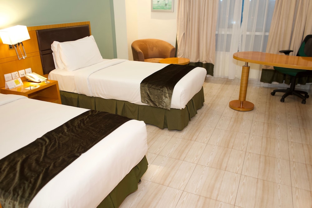 Holiday Inn Dar Es Salaam City Center 8/76