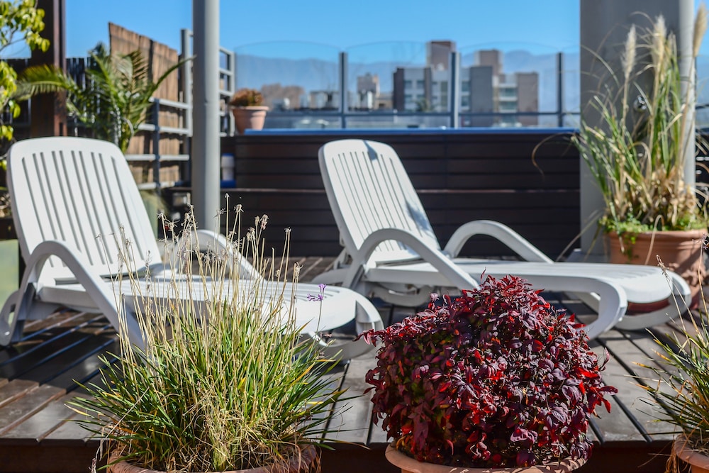 Portal Plaza Suites 50/50