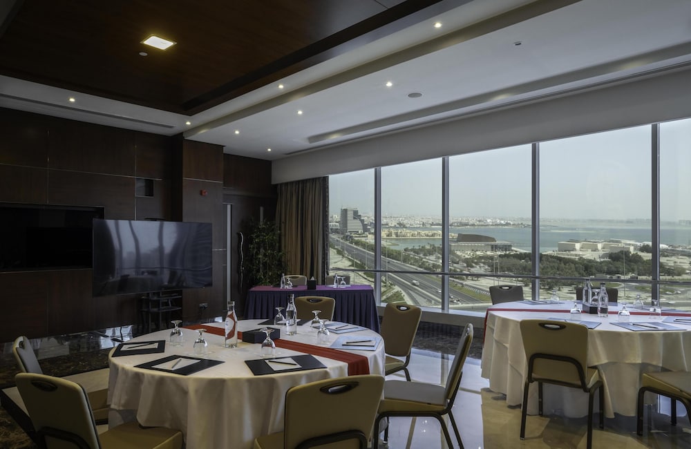 The Diplomat Radisson BLU Hotel, Residence and Spa 34/46