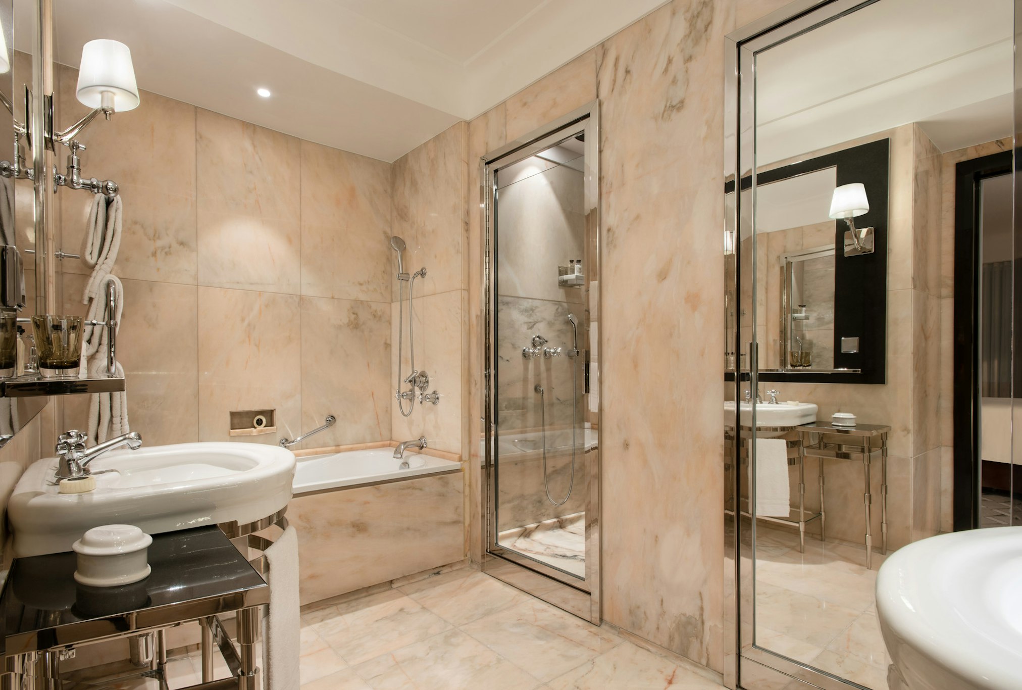 Premier, Twin Beds, Park View