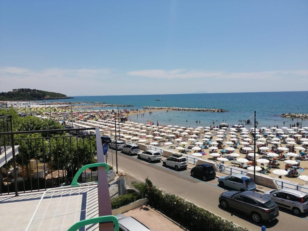 Hotel Tirreno 7/52