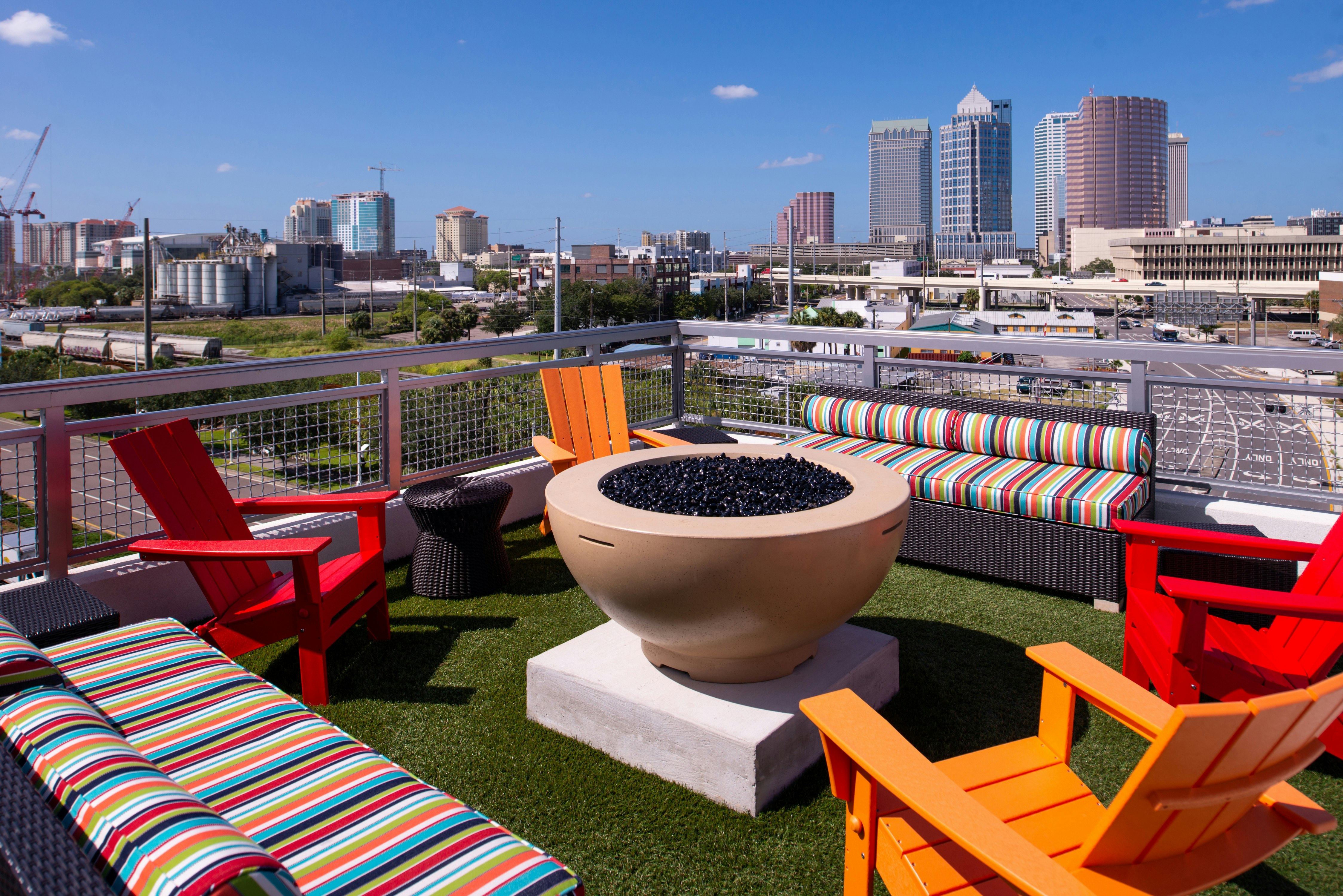 Home2 Suites By Hilton Tampa Downtown Channel District 70/73