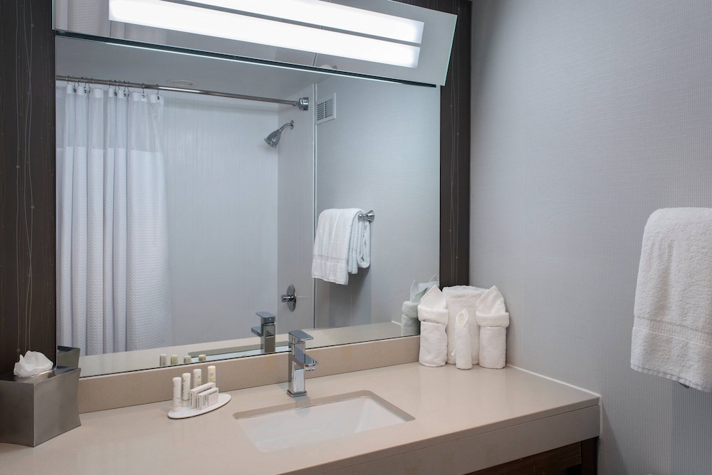 Courtyard By Marriott Newburgh Stewart Airport 10/41