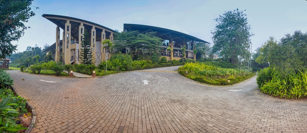 Club Mahindra Virajpet 65/74