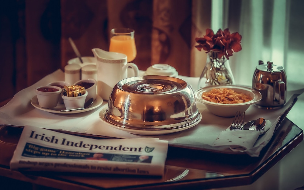 Abbey Hotel Roscommon 56/65