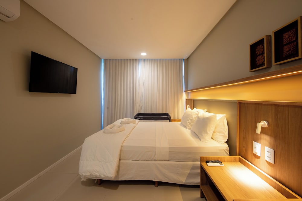 Wave Suites Hotel 15/72