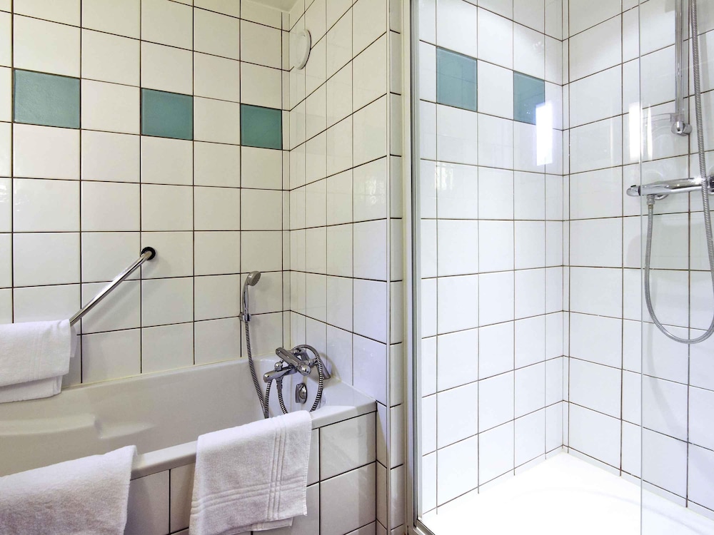 Mercure Luxeuil Les Bains Hexagone 71/71