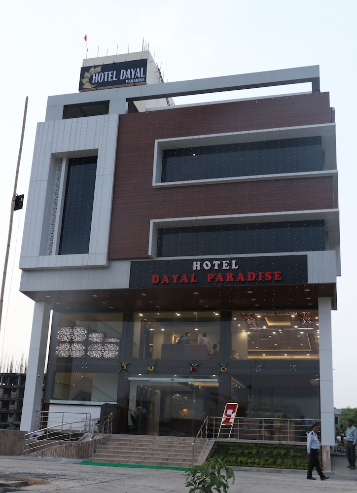 Hotel Dayal Paradise 2/26