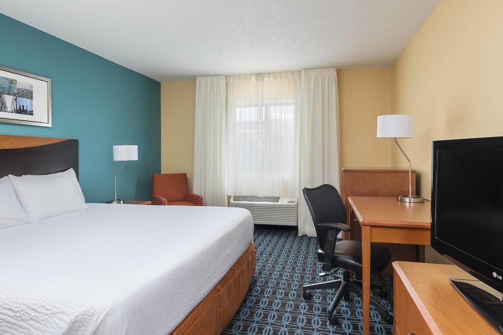 Fairfield Inn Lubbock 7/38