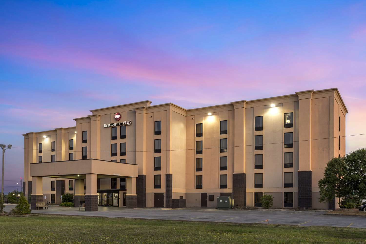 Best Western Plus Jonesboro Inn & Suites 1/13