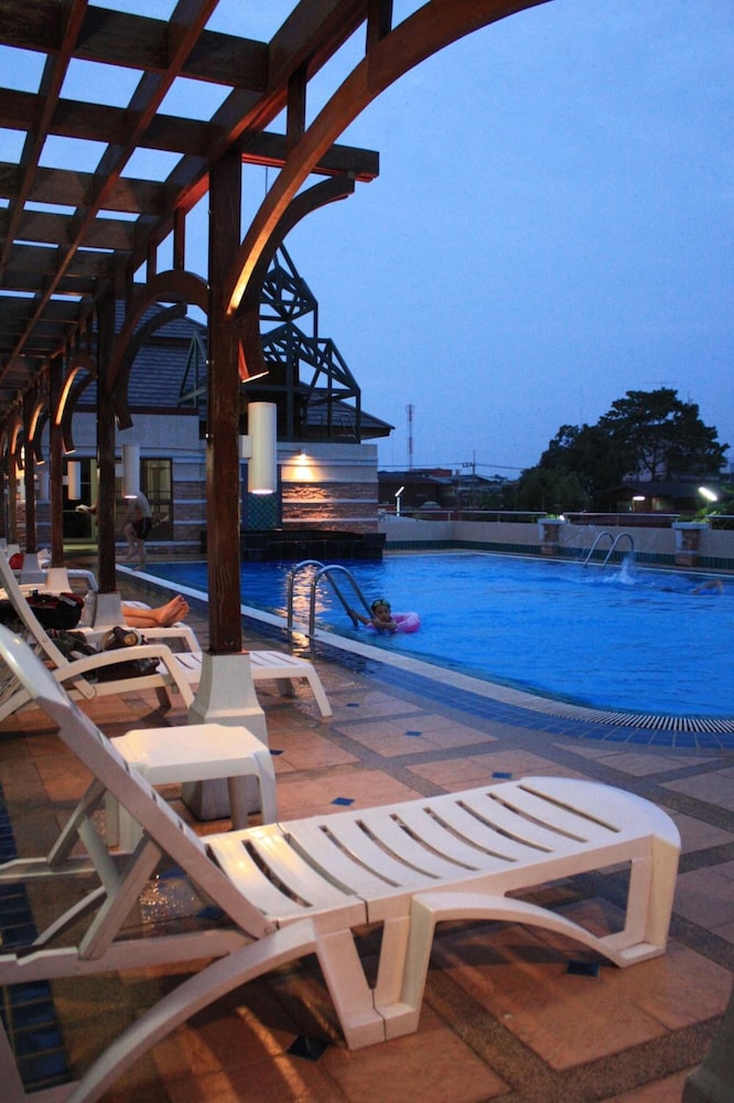 Dhevaraj Hotel 9/62