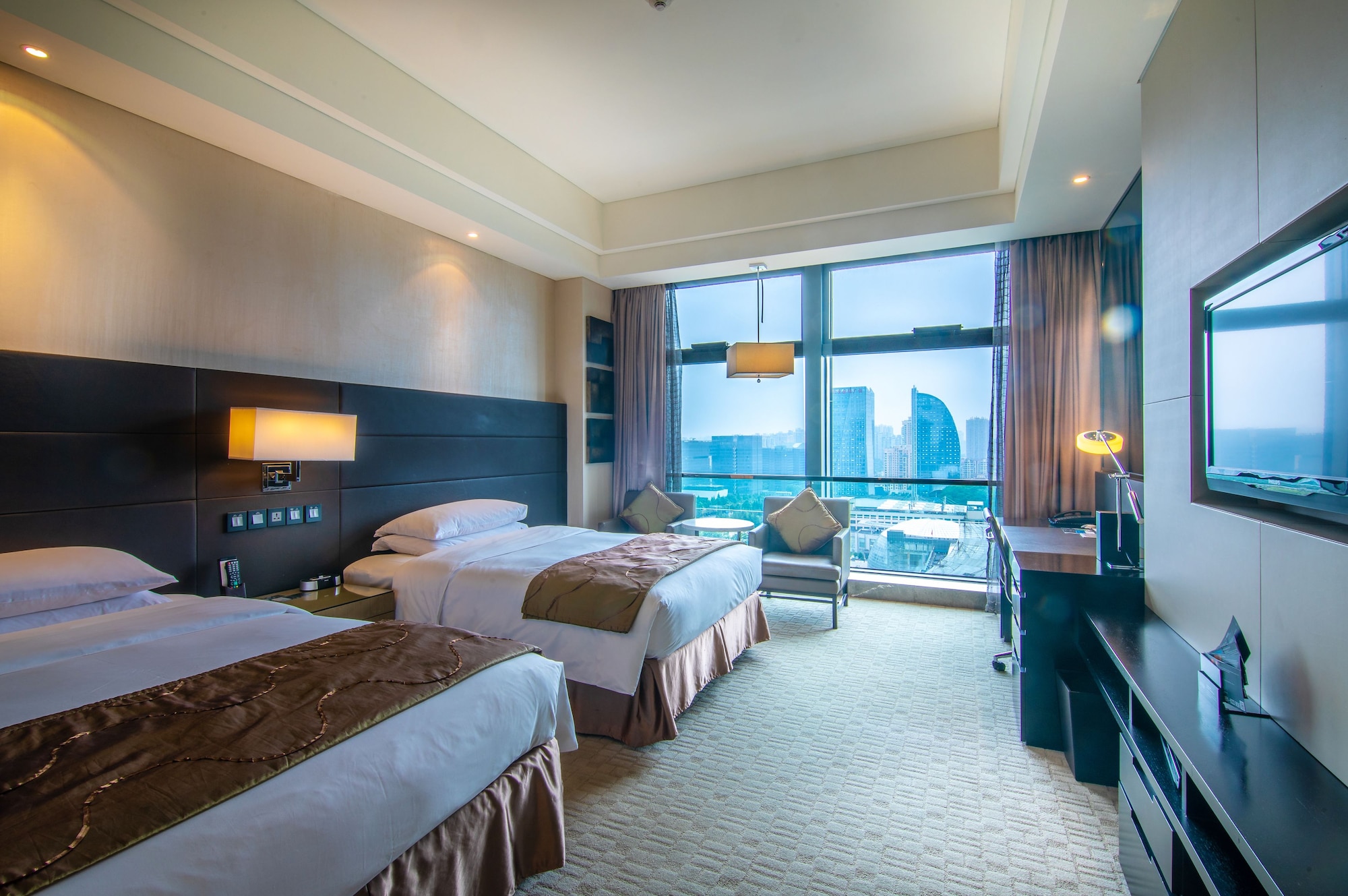 Deluxe, 2 Double Beds, City View