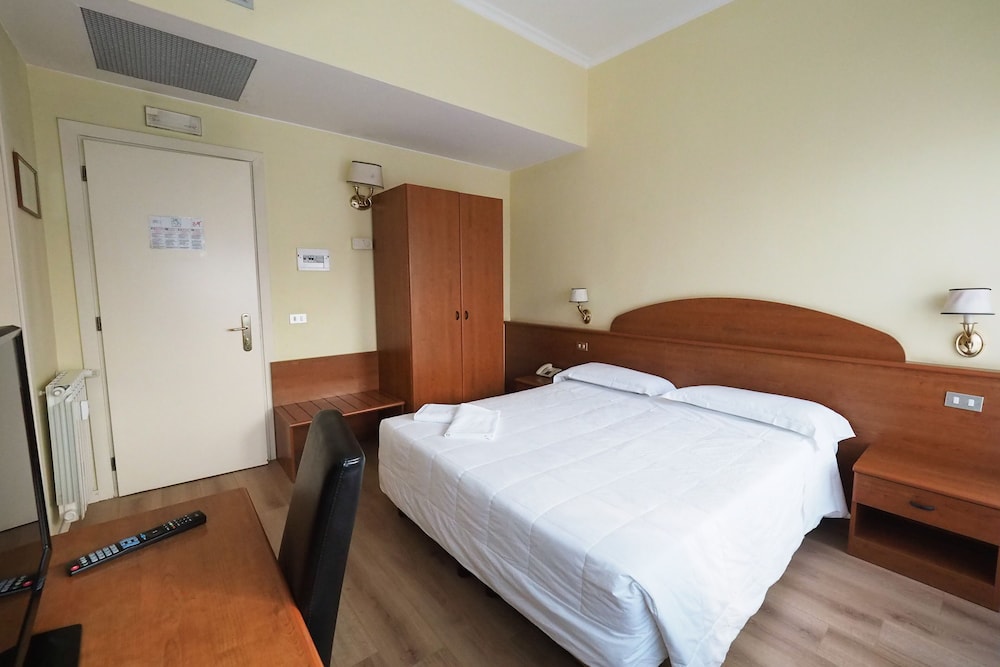 Hotel Laura 13/55