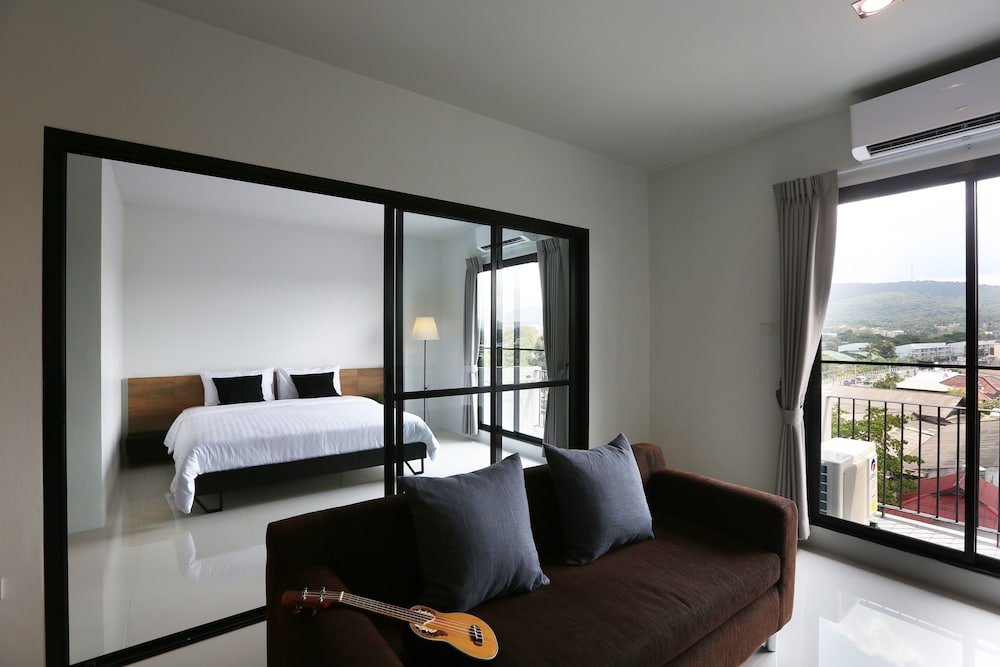 Sukh Serviced Apartment 14/37