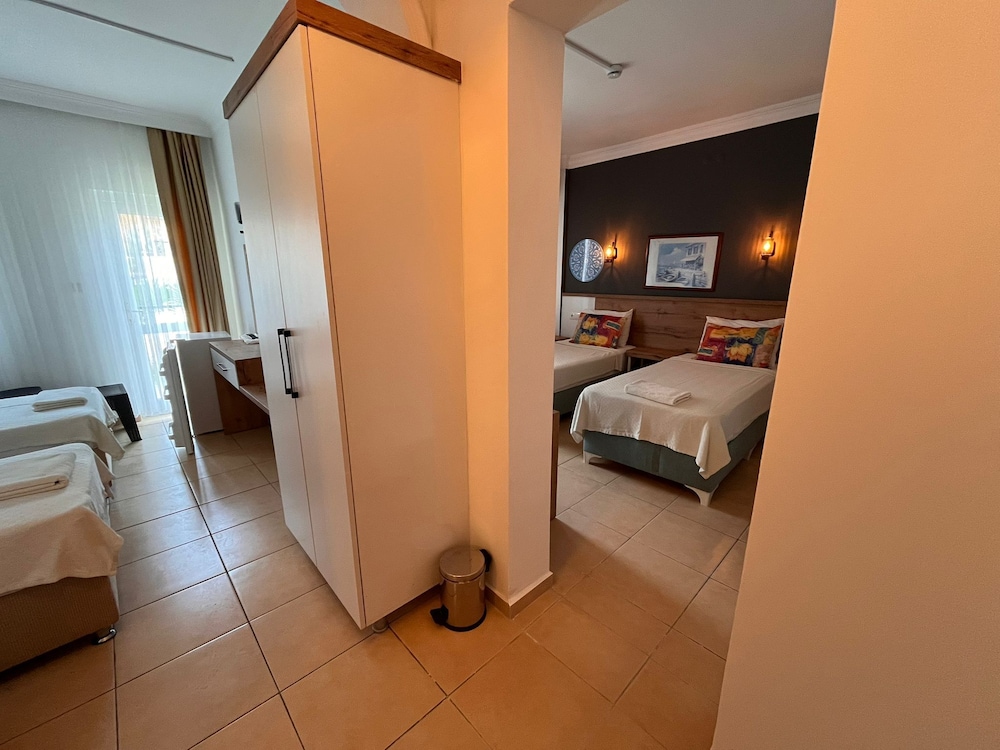 Grand Taner Hotel 50/50