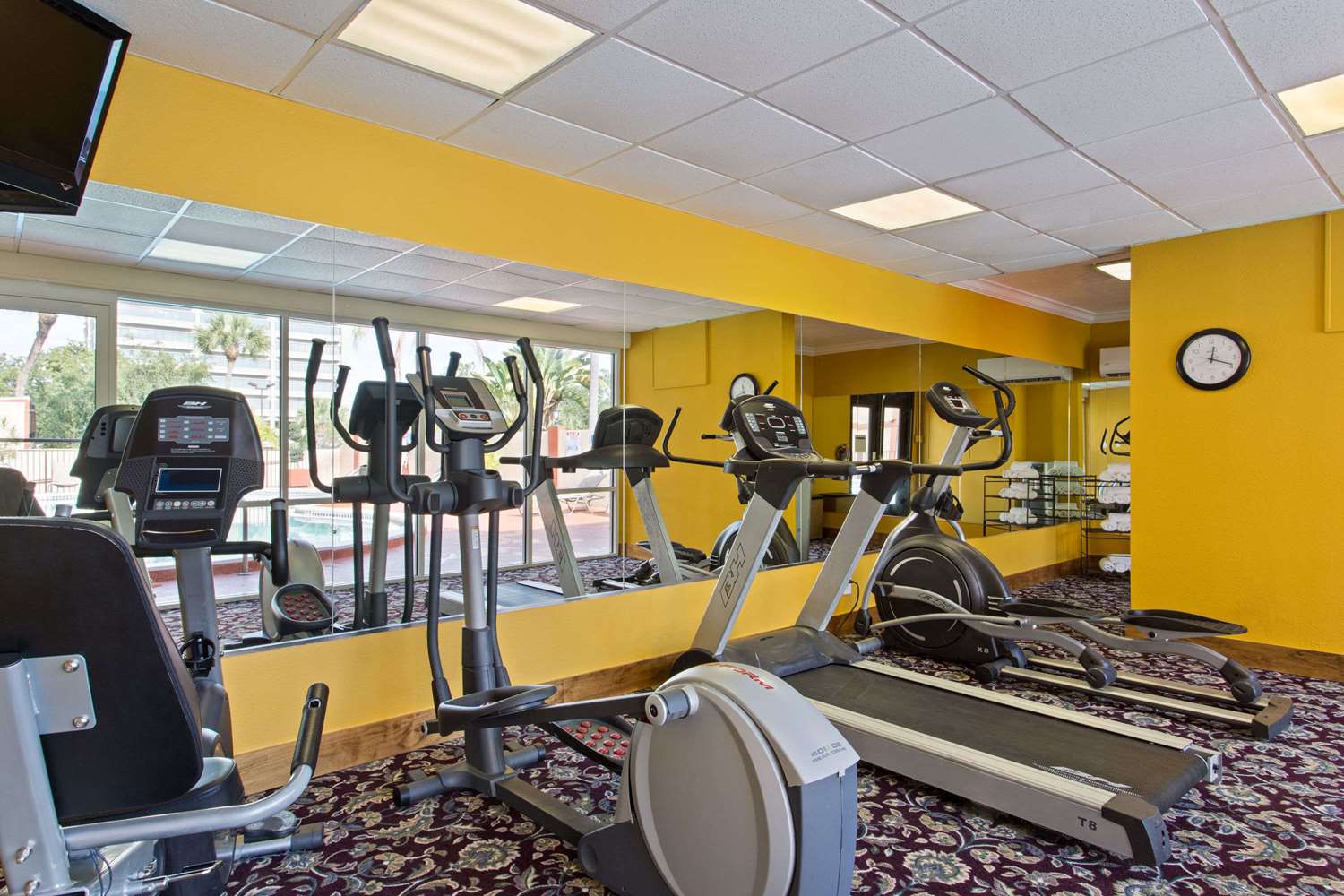 Ramada By Wyndham Tampa Airport Westshore 9/29