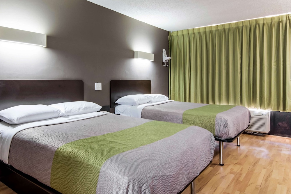 Studio 6 Extended Stay - Lagrange, GA 25/50