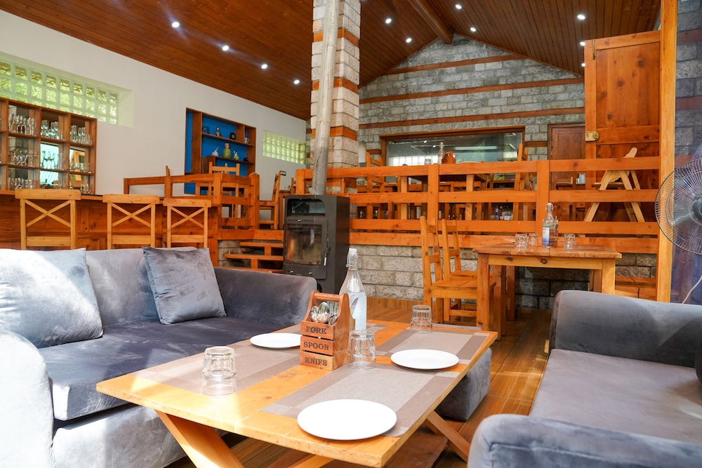 Tall Trees Resort 34/50