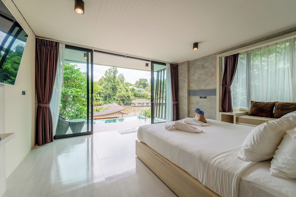 Pool, Deluxe, Villa, King Bed