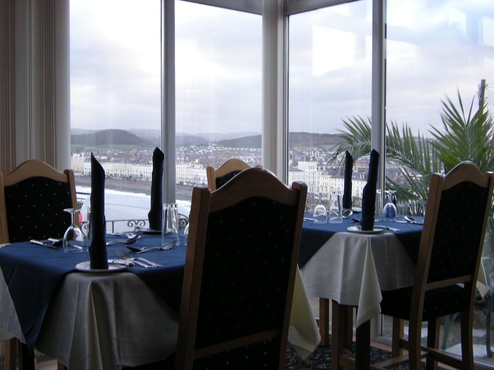 Headlands Hotel 22/33