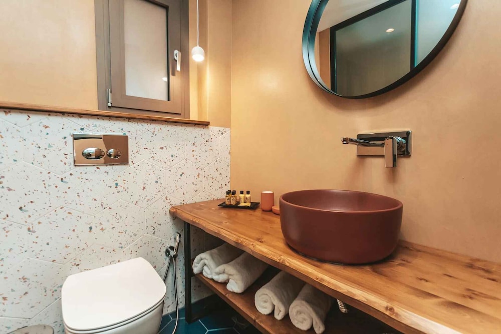 Amoessa Boutique Hotel 55/56