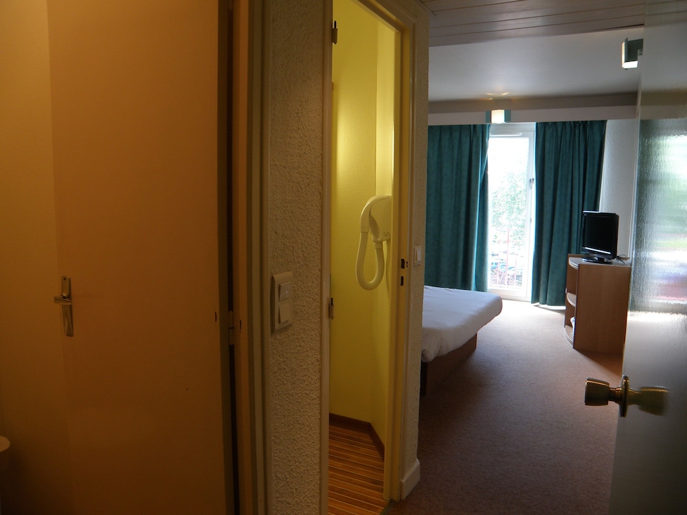 Ibis Brive Centre 16/65