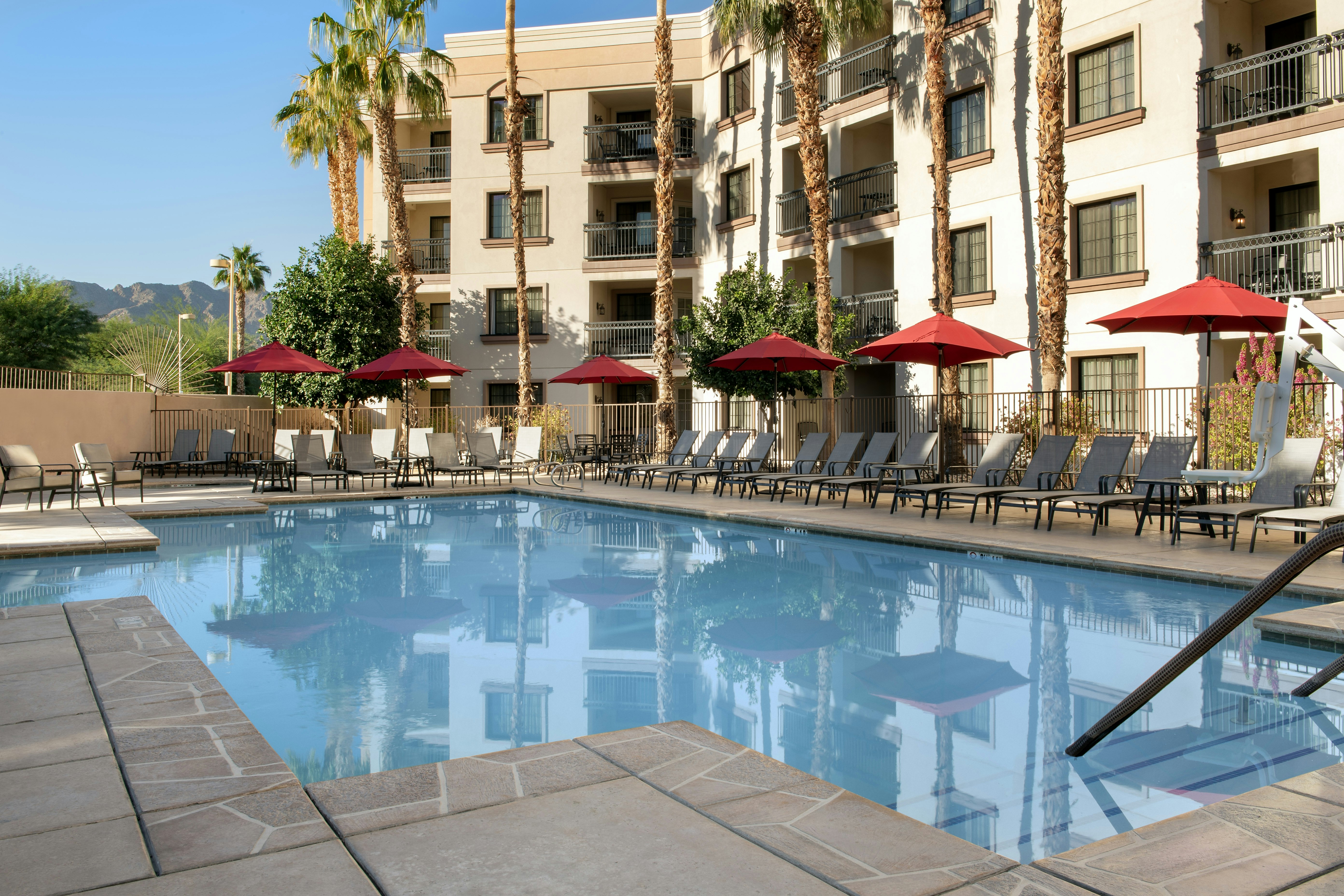 Embassy Suites La Quinta & Spa 6/85