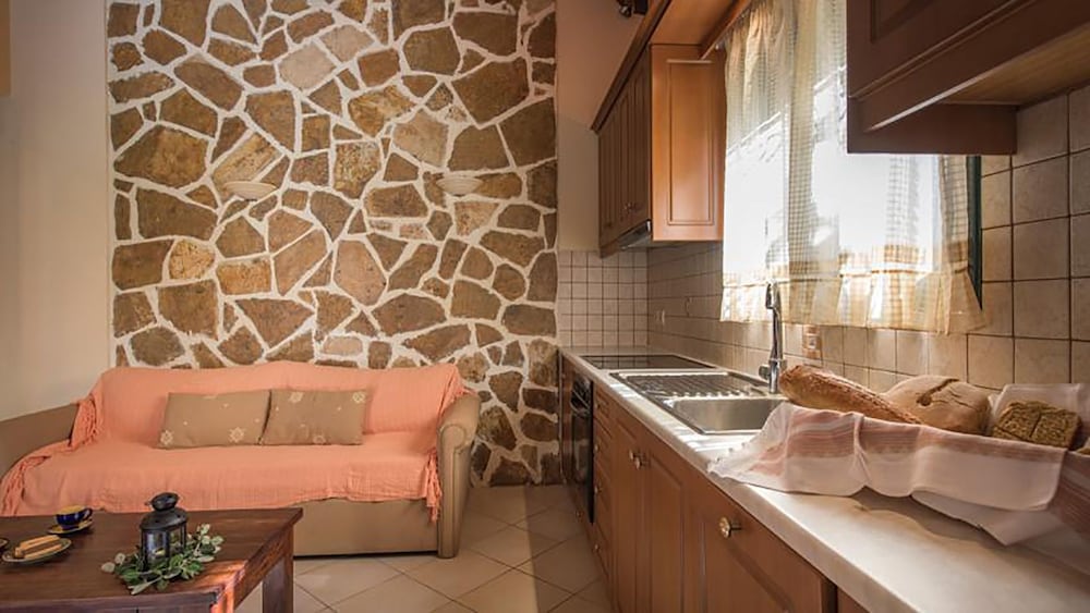 Kookis Village 38/38
