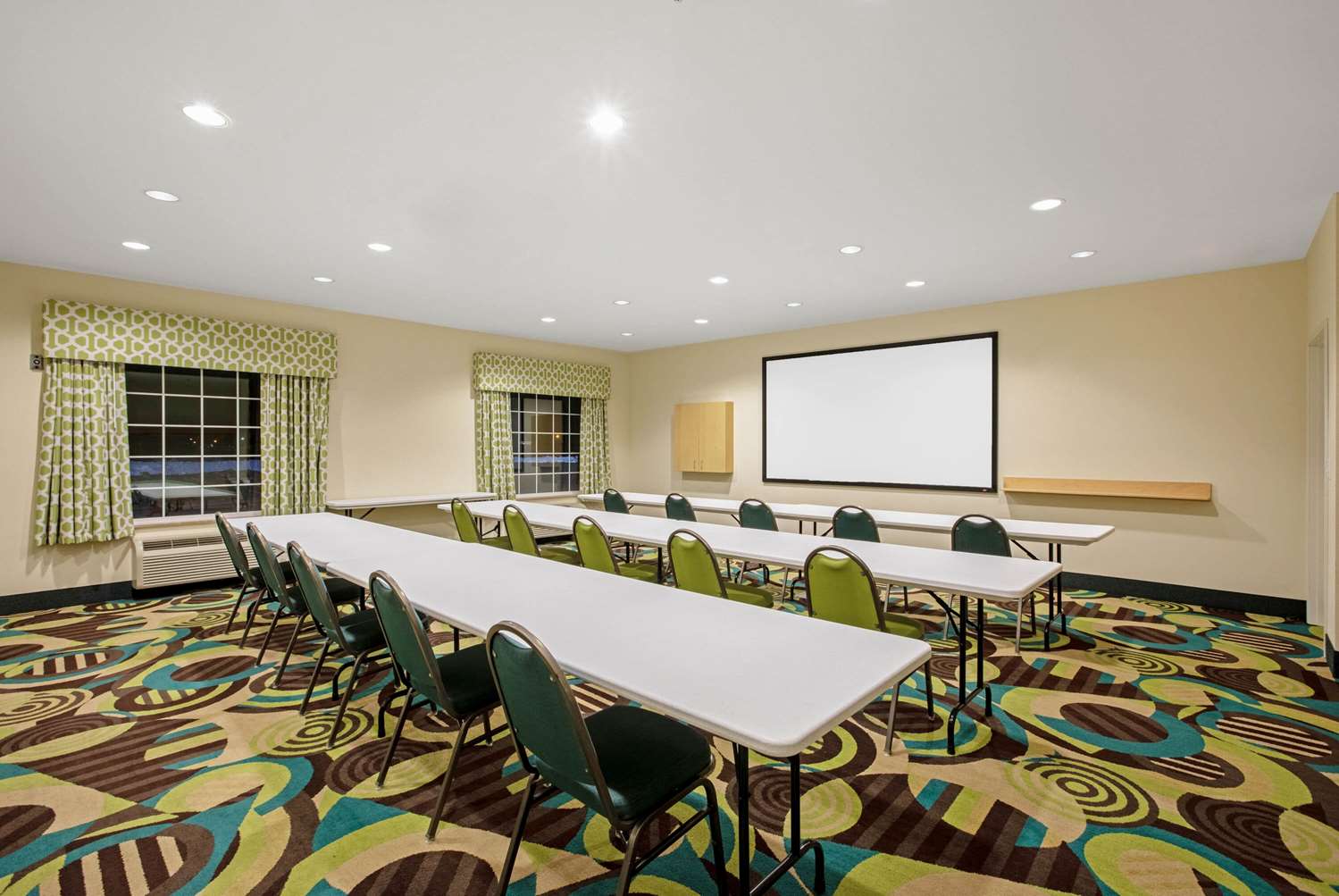 La Quinta Inn & Suites by Wyndham Grand Forks 29/37