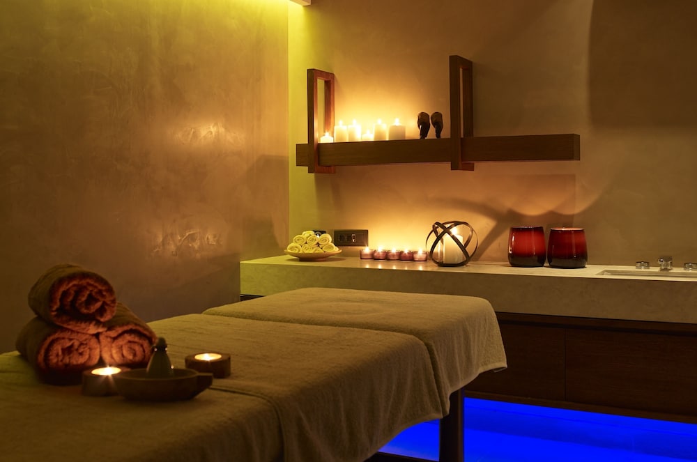 The Ixian Grand and All Suites Adults Only Hotel 40/67