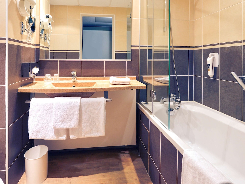 Mercure Rouen Champ de Mars 61/73