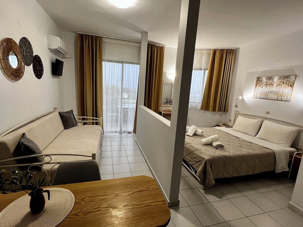 Ivory Serenity Hotel 32/70