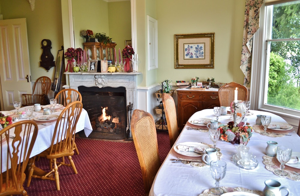 The Gables Wine Country Inn 31/50