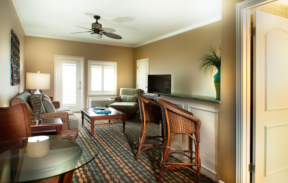 Kemah Boardwalk Inn 26/50