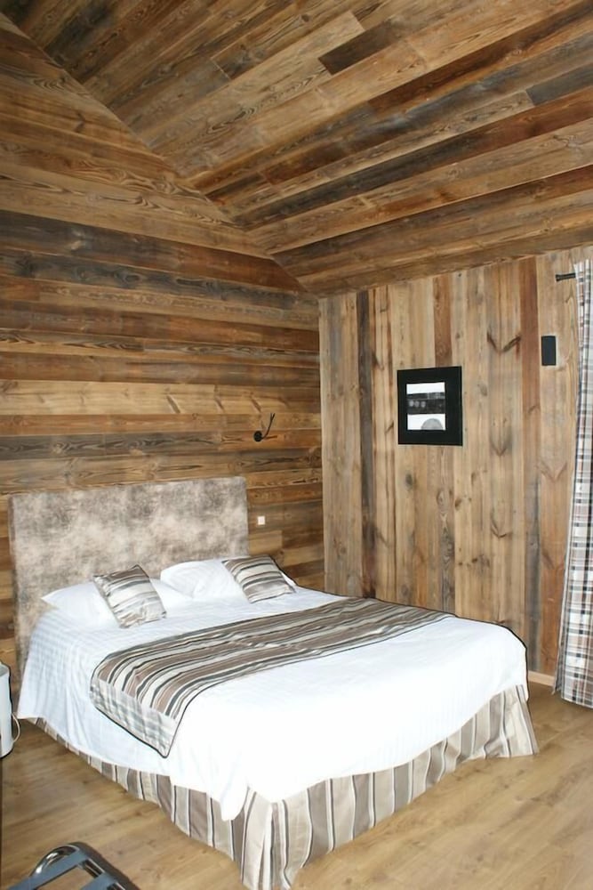 HOTEL BLANC 34/56