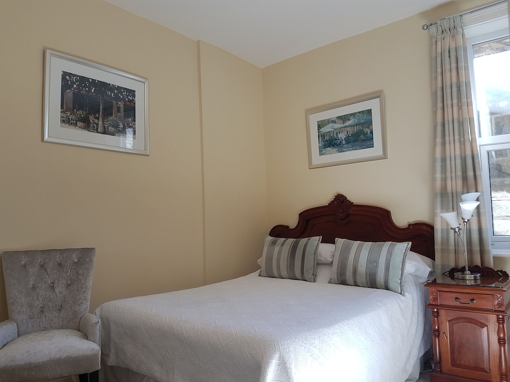 Wynnstay House 13/33