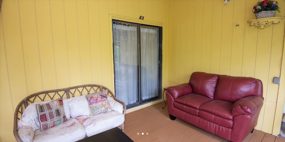 River View Garden Resort 37/68
