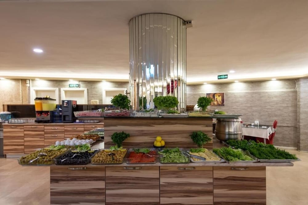 Dinar Hotel 5/43