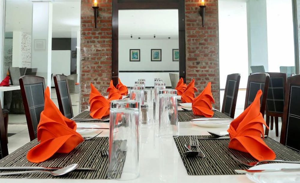 Coco Royal Beach Kalutara 14/25