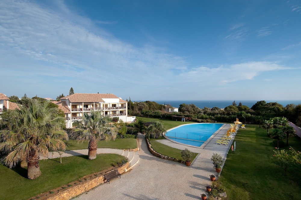 Luzmar Villas 18/30