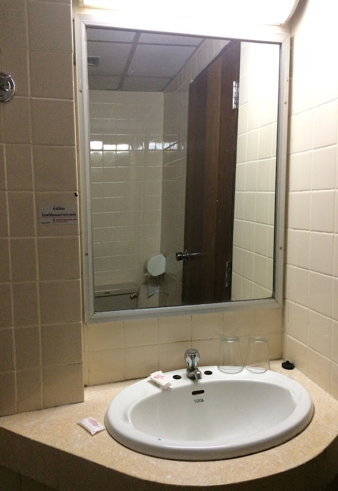 Lukmuang 2 Hotel 27/51