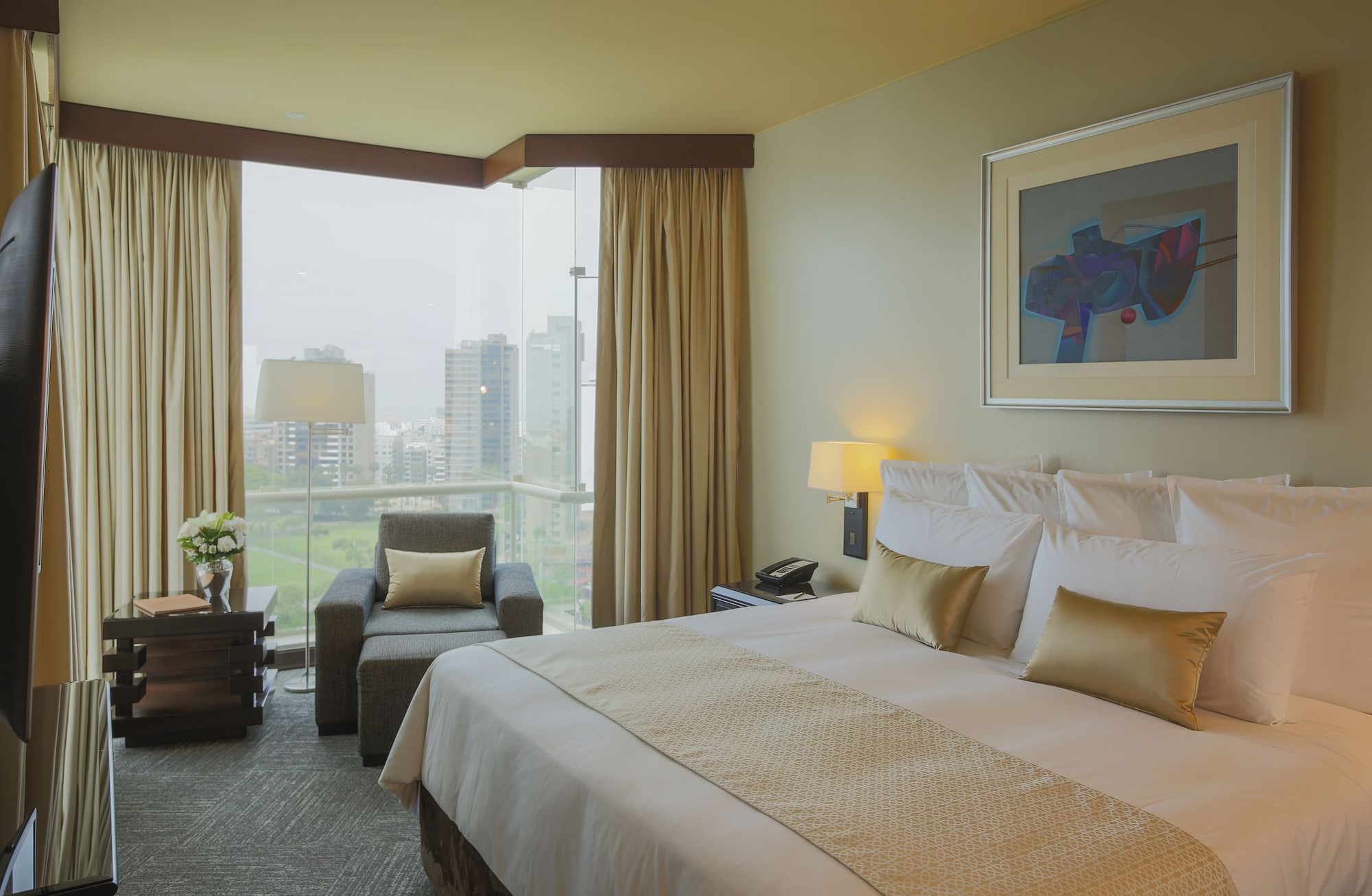 Executive, King Bed, Golf Course View