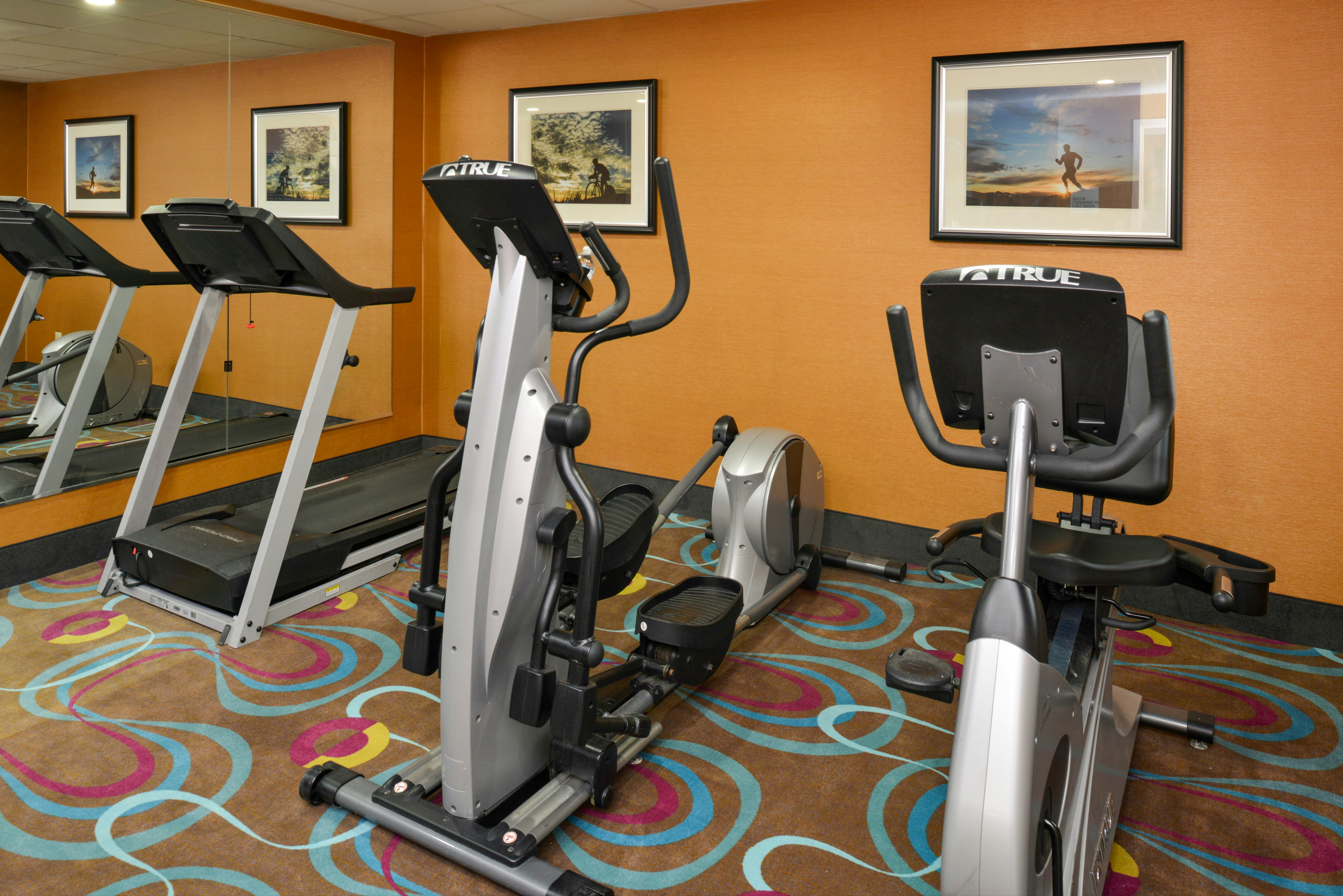 Holiday Inn Express & Suites Dayton-Huber Heights, an IHG Hotel 30/43