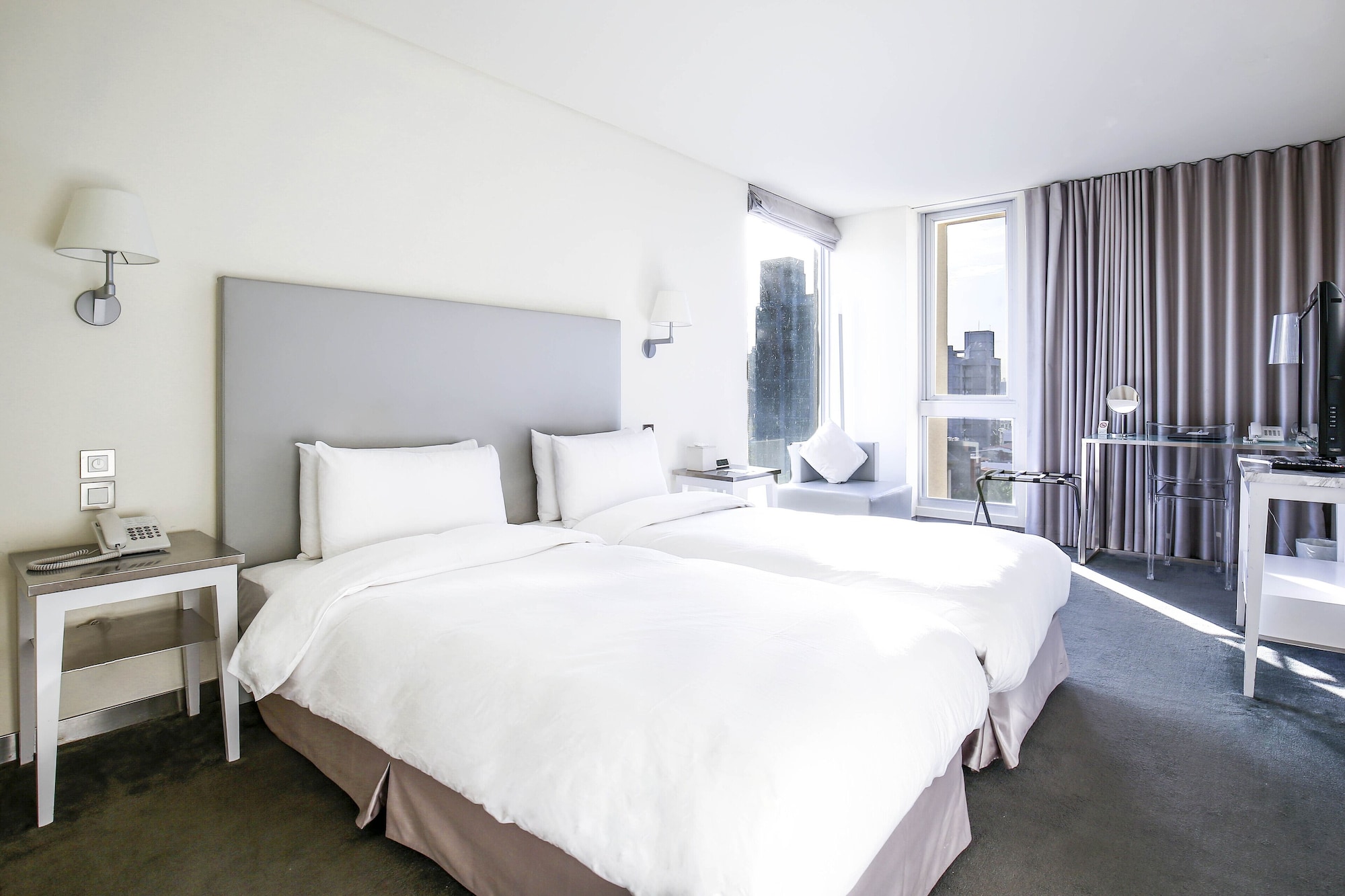 Elite Twin Room, Ambience Hotel 10/12