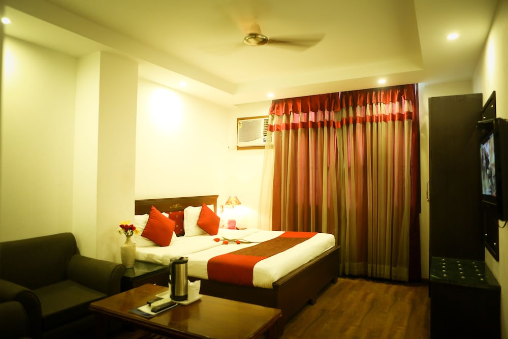 Hotel Kamla Palace 8/25