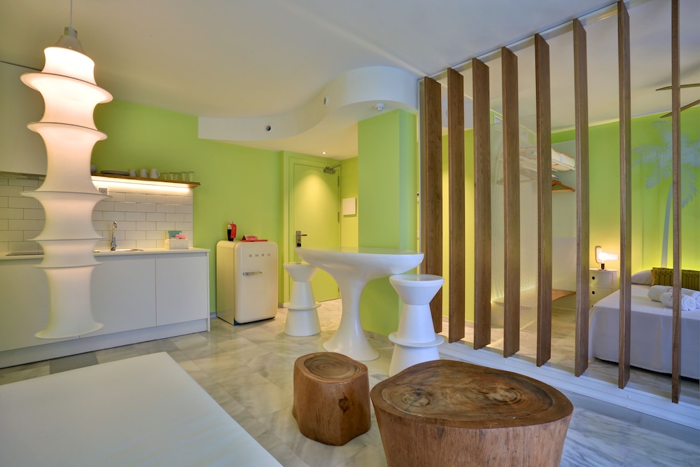 Tropicana Ibiza Coast Suites - Adults Only 49/50